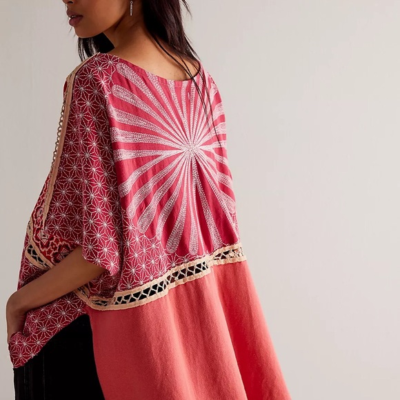 Free People We The Free Thunder Road Tee Red Cotton Embroidered Kimono Large - Picture 7 of 7